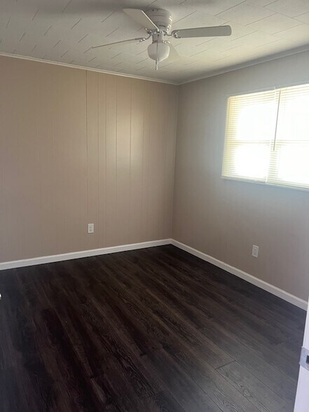Building Photo - 108 3rd Ave