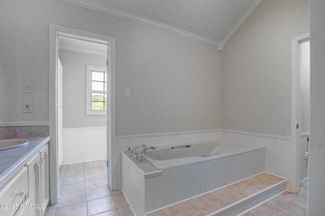 Building Photo - 115 Breckenridge Loop