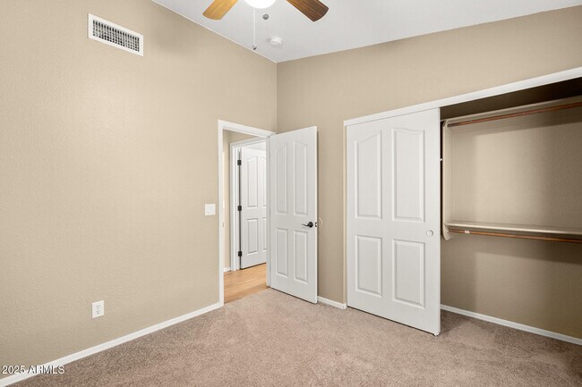 Building Photo - 7936 W Taro Ln