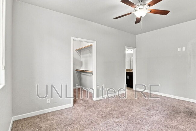 Building Photo - 2520 W Pikes Peak Dr