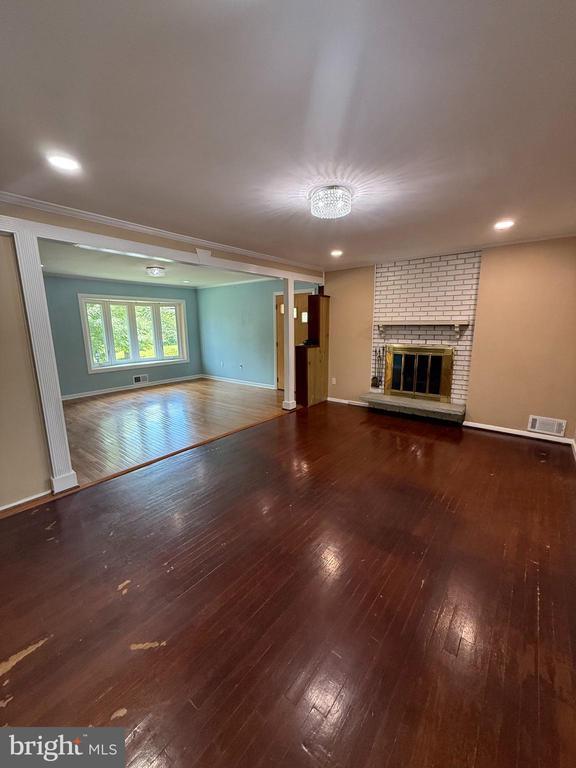 Building Photo - 816 Crothers Ln