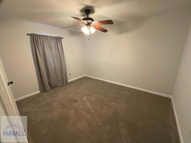 Building Photo - 1434 Paul Caswell Blvd