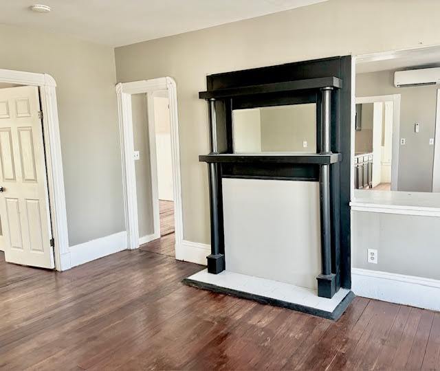 Building Photo - 653 Brock Ave