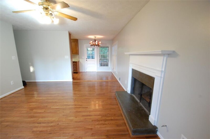 Building Photo - 5511 Burrus Ln
