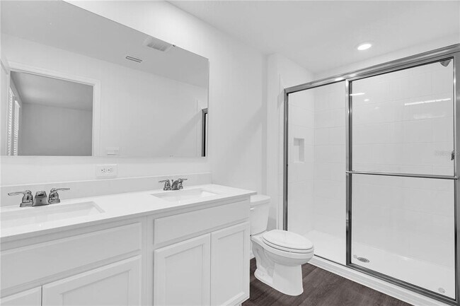 Building Photo - 16329 LAKELET Aly