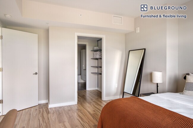 Building Photo - 3400 Potomac Ave