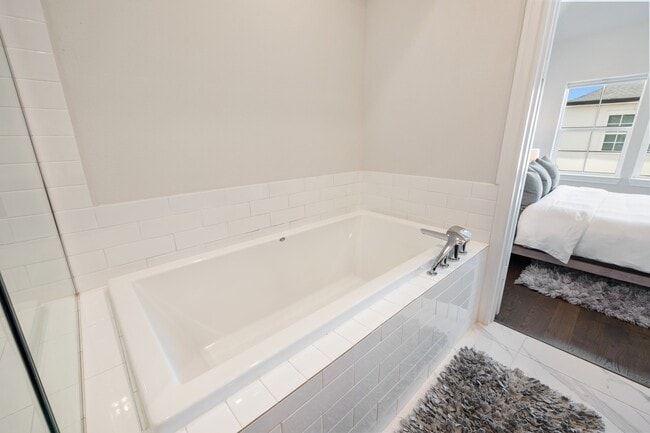 Building Photo - 2711 Stelter Pl