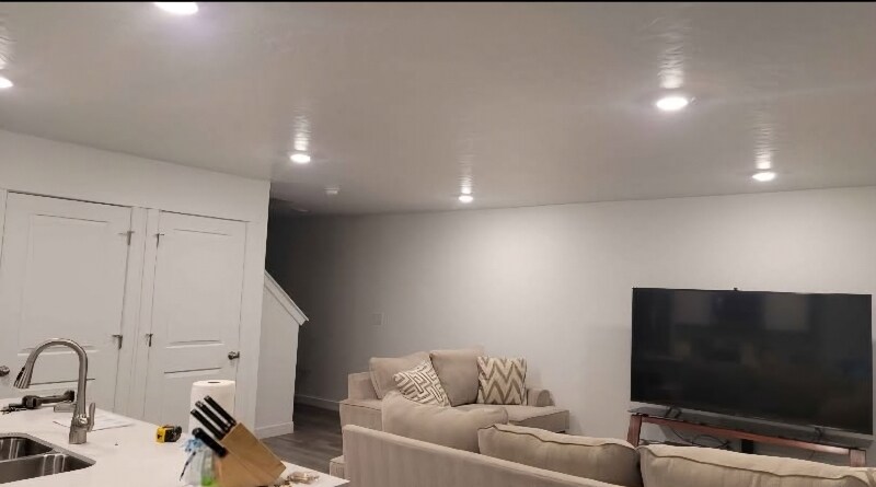 Building Photo - 286 Starboard Dr