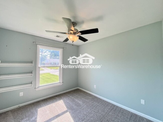 Building Photo - 2404 Haywood Ave