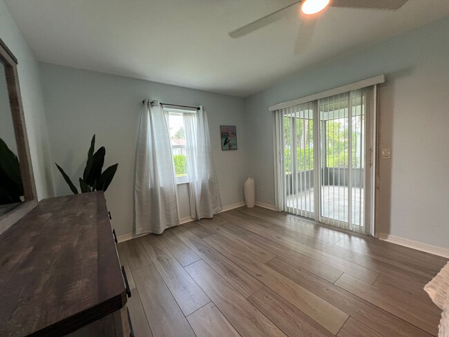 Building Photo - $2,295/month ** Short Term / Seasonal - Fu...