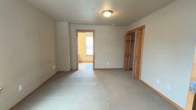 Building Photo - 255 29th St