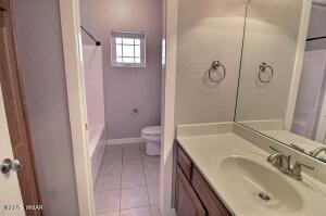 Building Photo - 451 S Rockcreek Dr