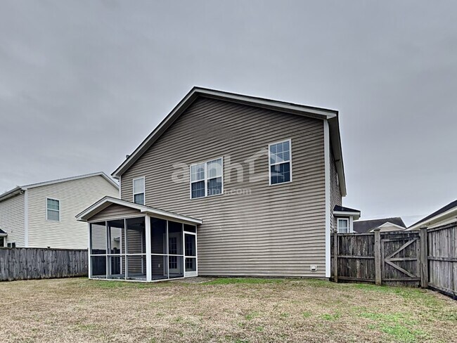 Building Photo - 104 Brick Greens Ct