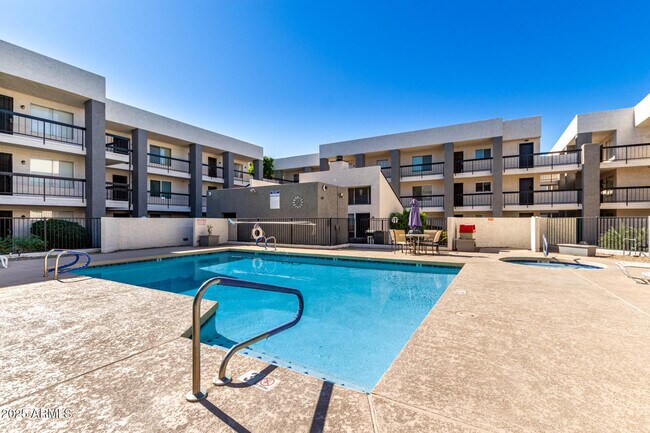 Building Photo - 7494 E Earll Dr