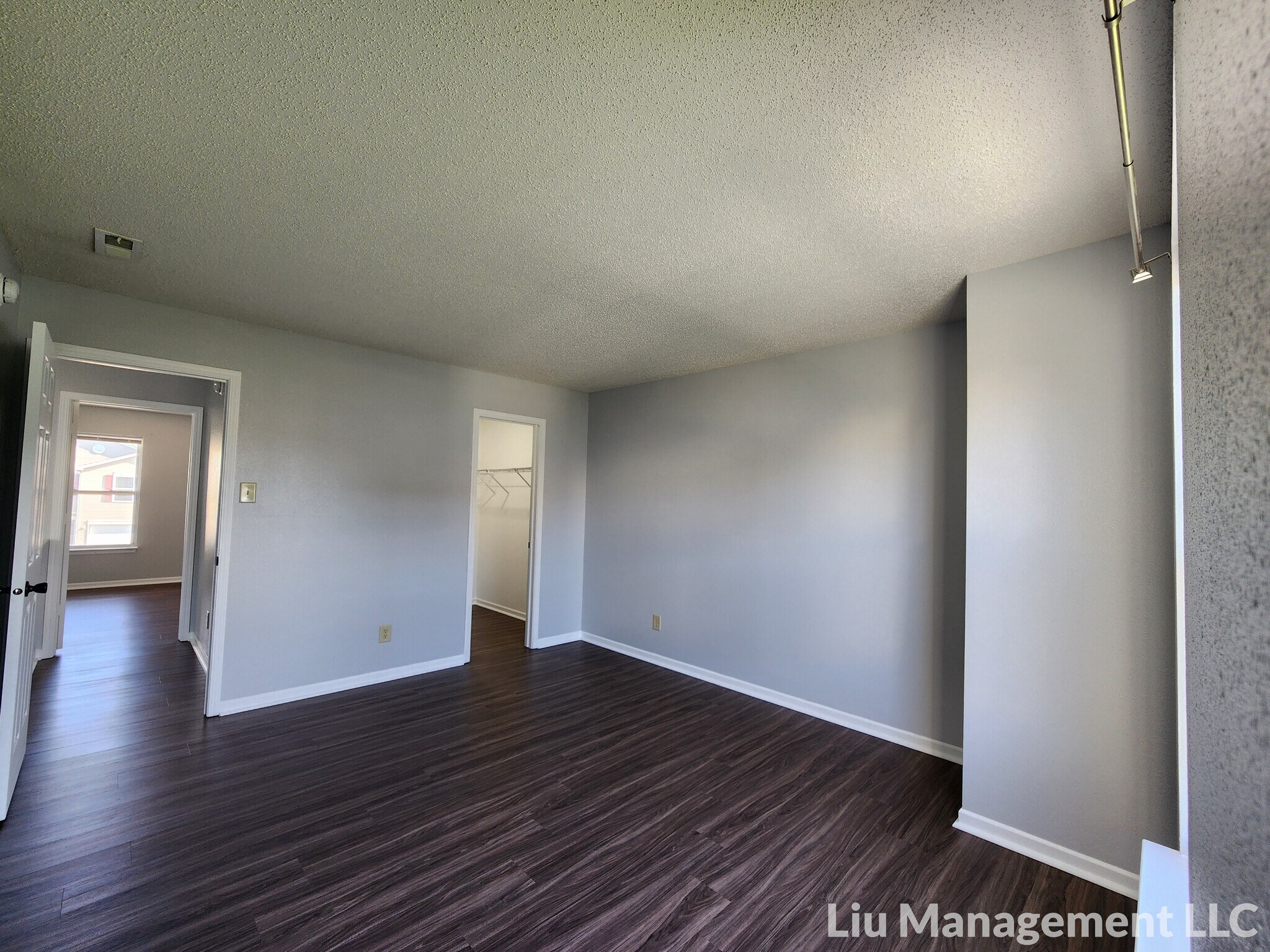 Building Photo - 10345 Carrington Way