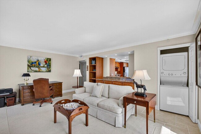 Building Photo - 400 S Beach Rd