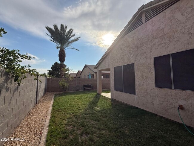 Building Photo - 313 N Kimberlee Way