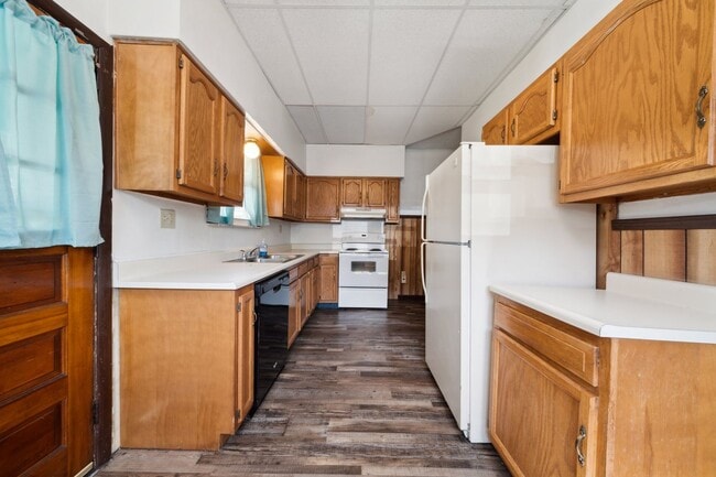 Building Photo - Stunning 3 Bedroom home in Greensburg Avai...