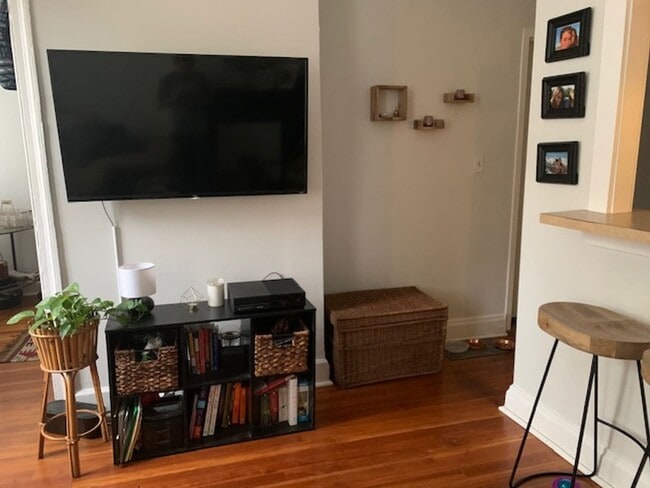 Interior Photo - Fourth and Spring