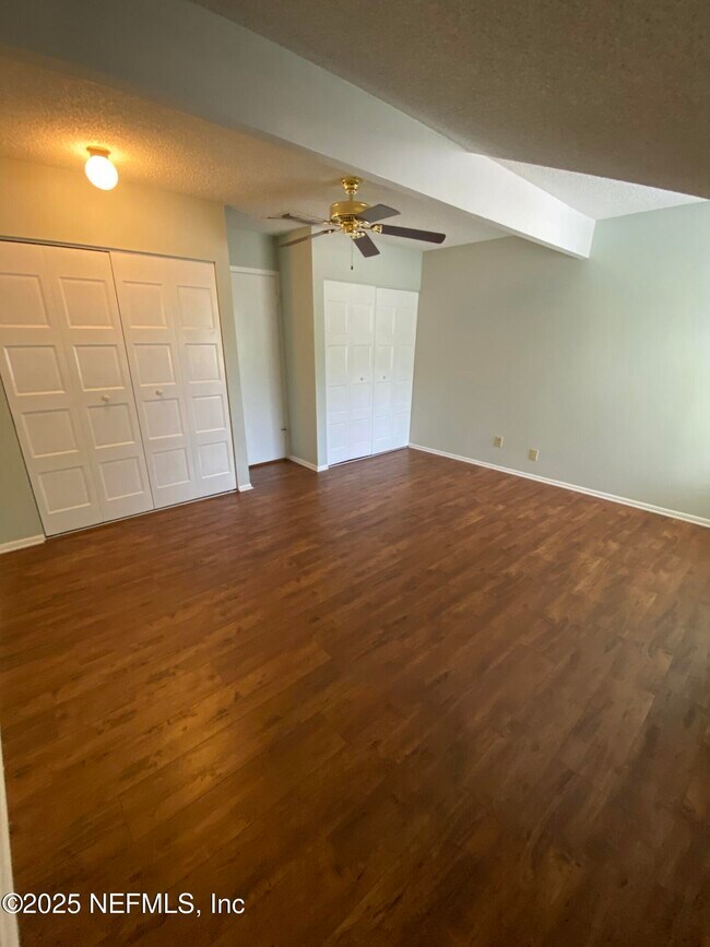 Building Photo - 6213 Lake Tahoe Dr