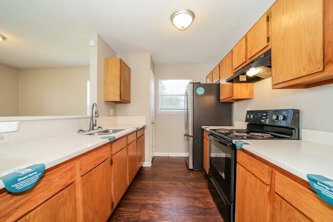 Building Photo - 1557 E 30th St