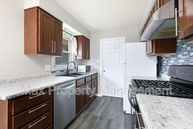 Building Photo - 7512 Wilden Dr