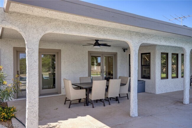 Building Photo - 4045 W Mardon Ave