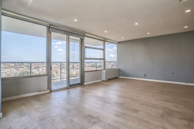 Building Photo - 6050 JFK Blvd E
