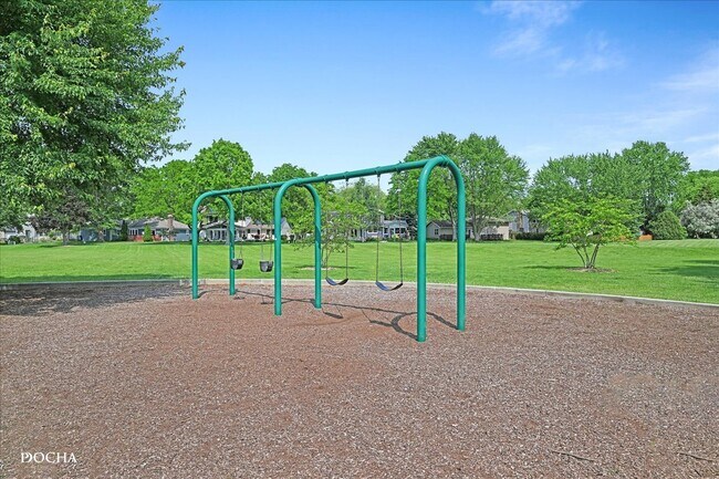 Building Photo - 1012 Bainbridge Dr