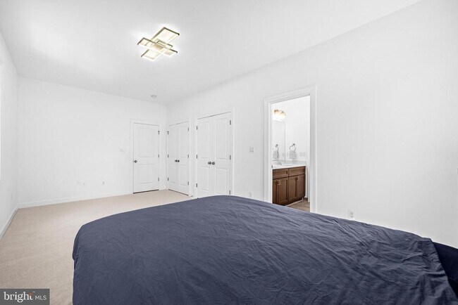 Building Photo - 3803 Estel Rd