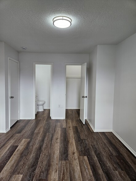 Building Photo - 6322 Bentham Ct