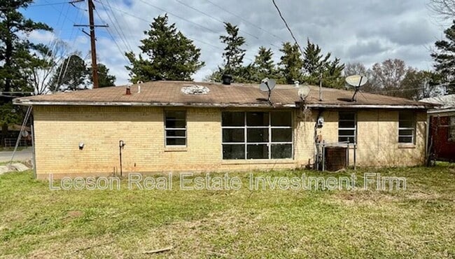 Building Photo - 547 Browning St