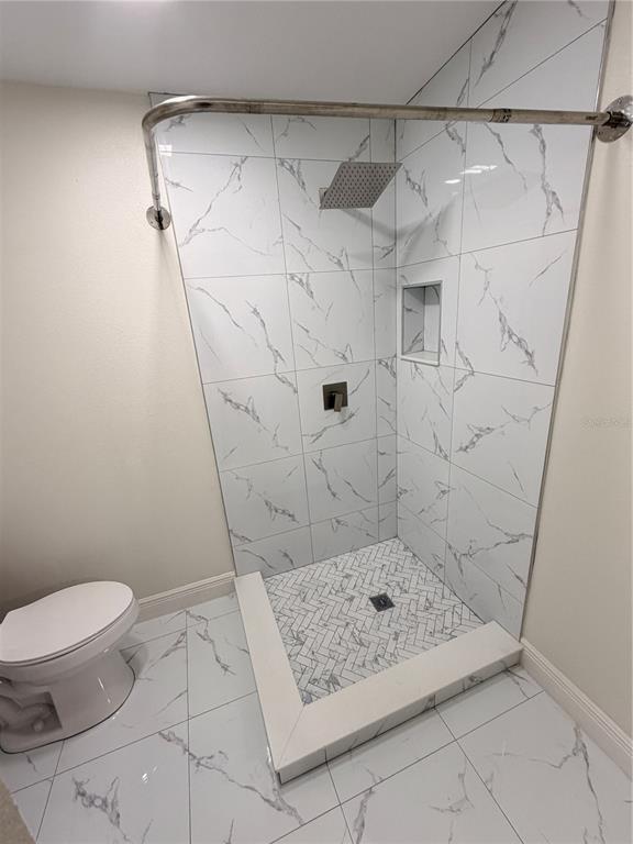 Building Photo - 1720 Park Dr