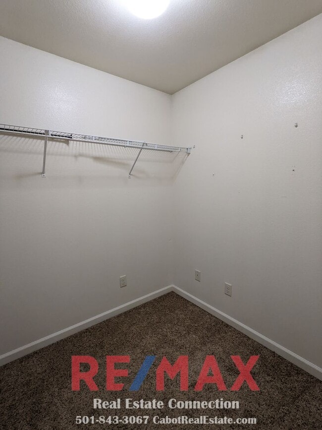 Building Photo - Sorry No Smoking and Pets Permitted with R...