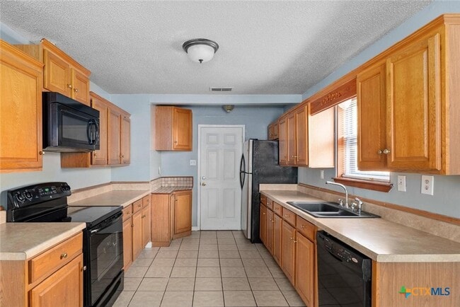 Building Photo - 1301 Little St