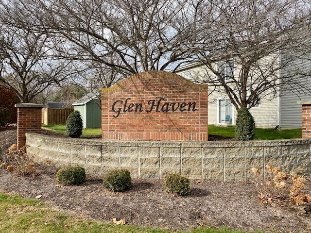 Building Photo - Beautiful 4 Bedroom home in Plainfield! Huge Storage!