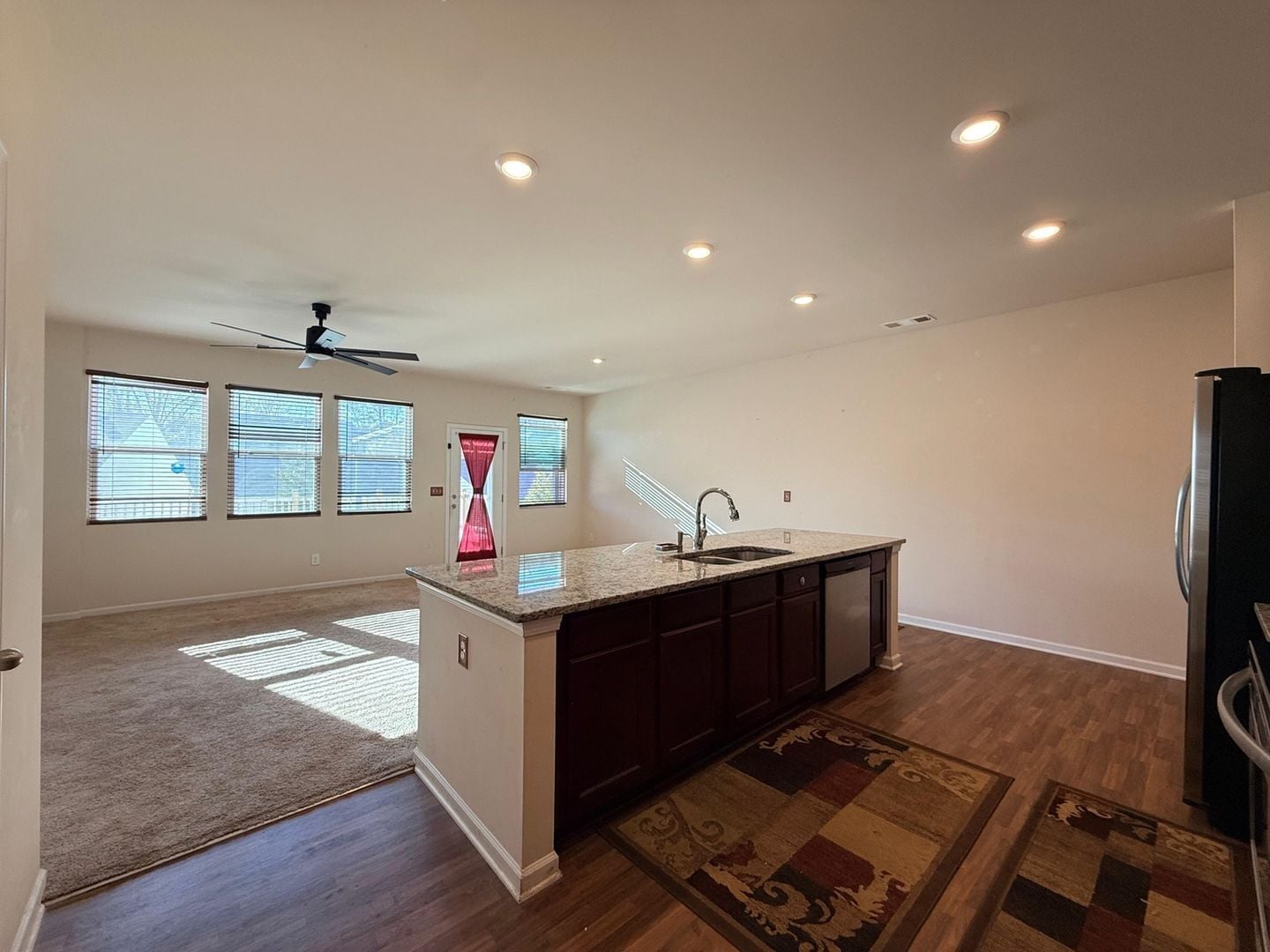 Building Photo - 532 Ruths Dr