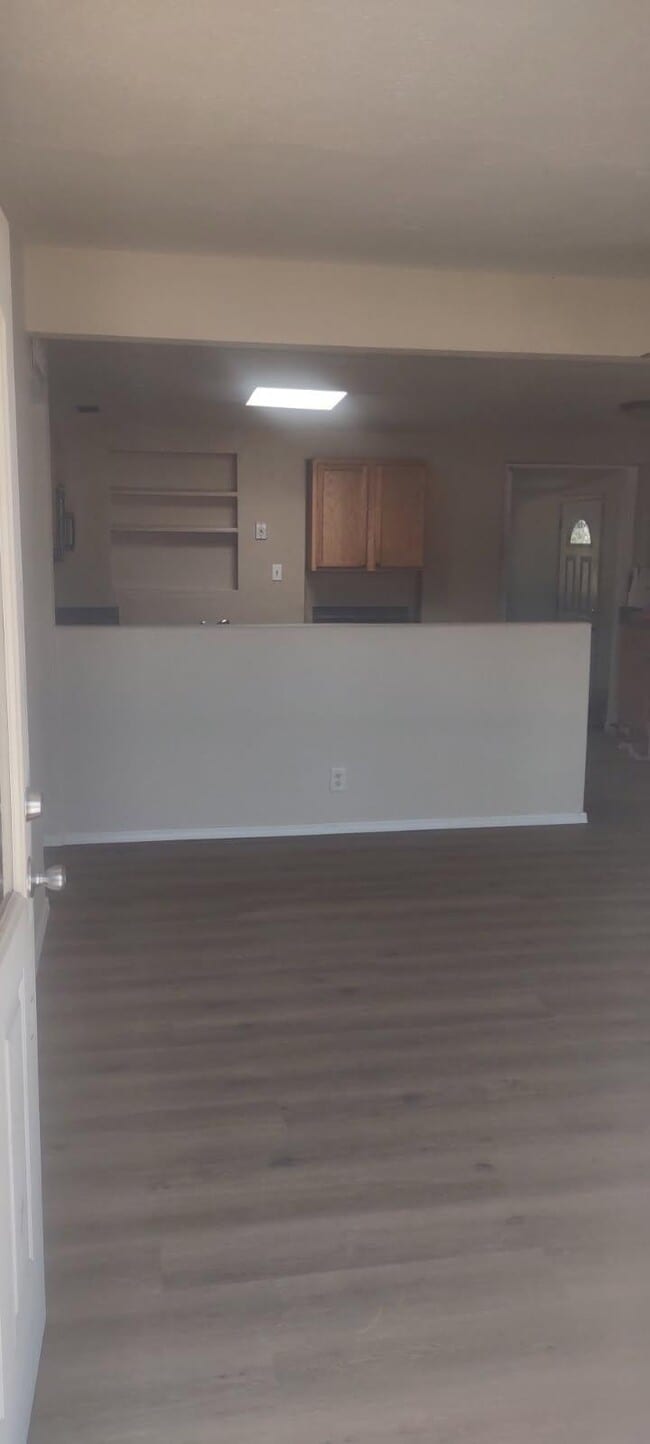 Building Photo - 1334 S Rosemont Ave