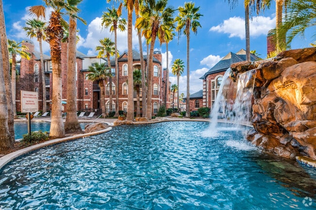 Building Photo - The Phoenician