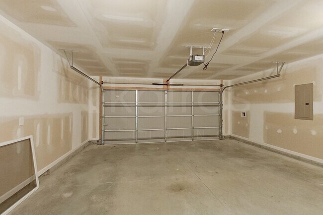 Building Photo - 108 Ebenezer Blf Wy