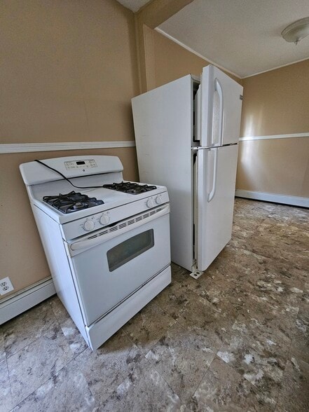 Appliances - 206 Rathbun St