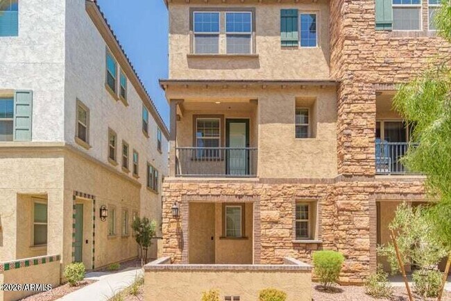 Building Photo - 1635 E Dogwood Ln