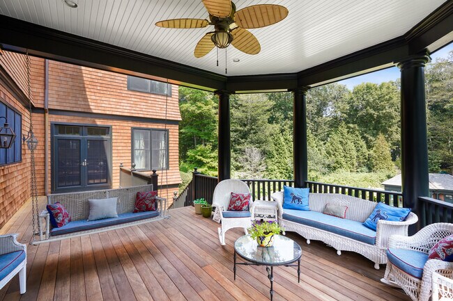 Building Photo - 59 Cat Rock Rd