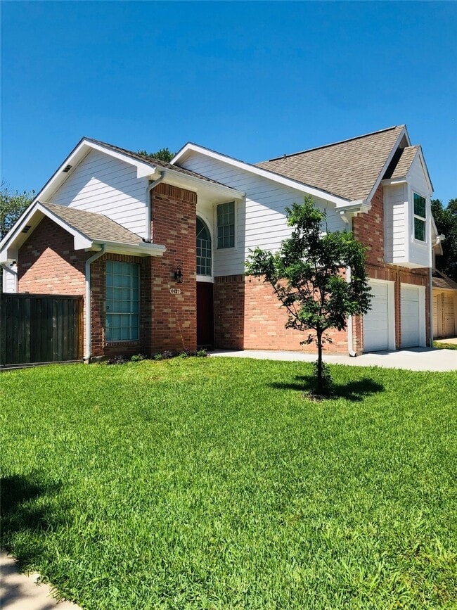 Building Photo - 4427 Waterfall Way