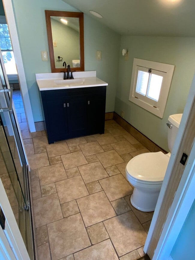 Building Photo - Charming Downtown House for Rent