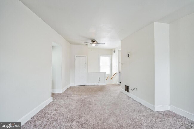 Building Photo - 4373 Cresson St