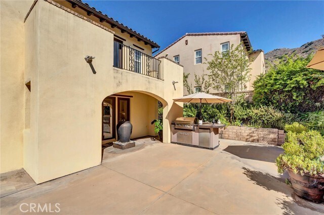 Building Photo - 510 E Viewcrest Dr