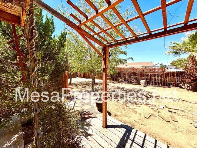 Building Photo - 16441 Majela Ct