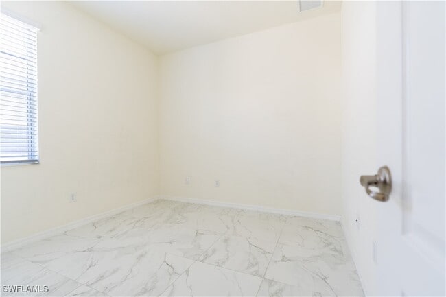 Building Photo - 3669 Crimson Ln