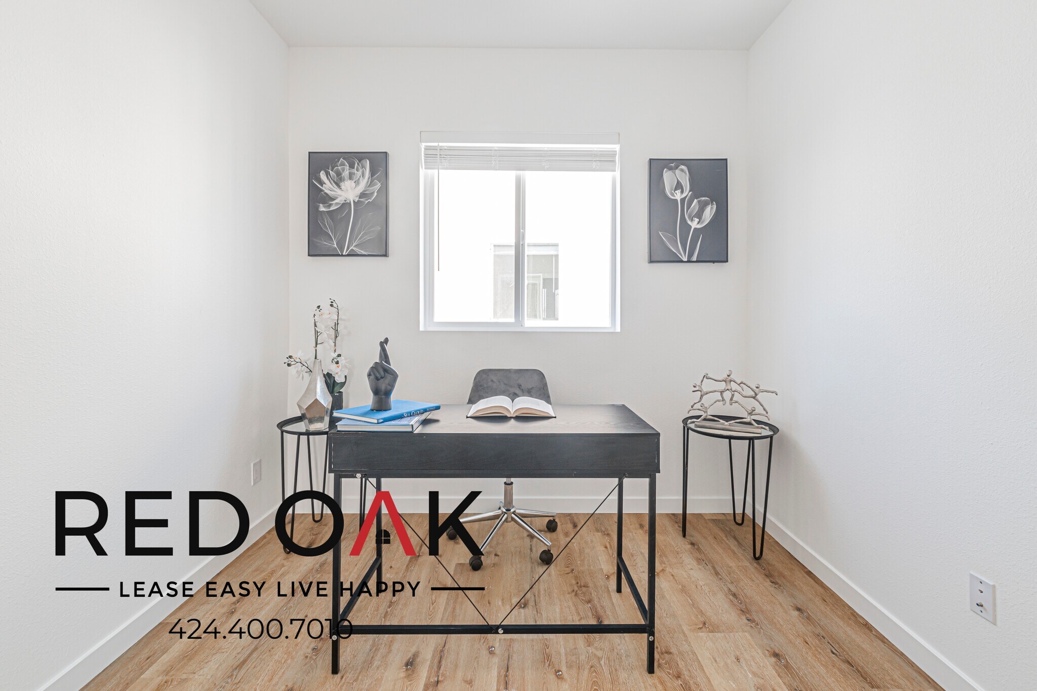 Building Photo - 11956 Vanowen St